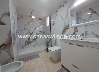 Sale - Apartment - Torrevieja - Costa Blanca