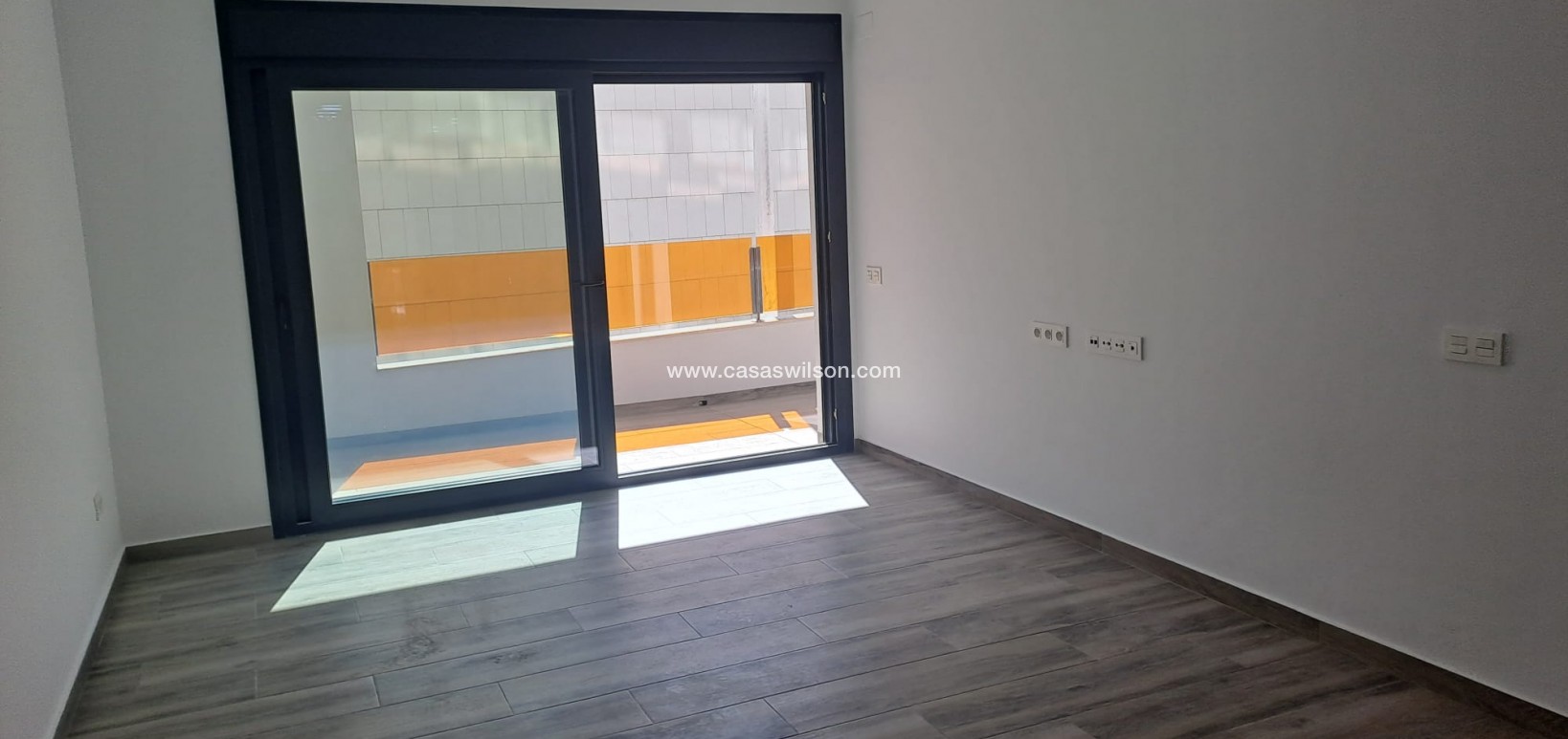 Sale - Appartement - Torrevieja - Costa Blanca