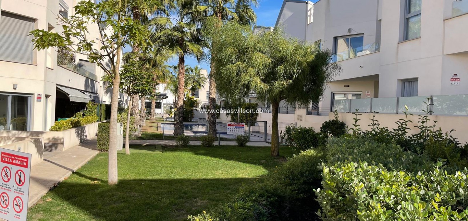 Sale - Bungalow - Torrevieja - Costa Blanca