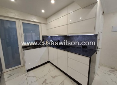 Sale - Apartment - Torrevieja - Costa Blanca