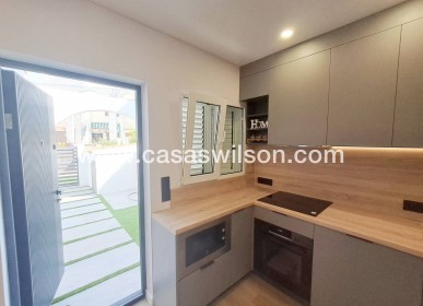 Sale - Townhouse - Torrevieja - Costa Blanca