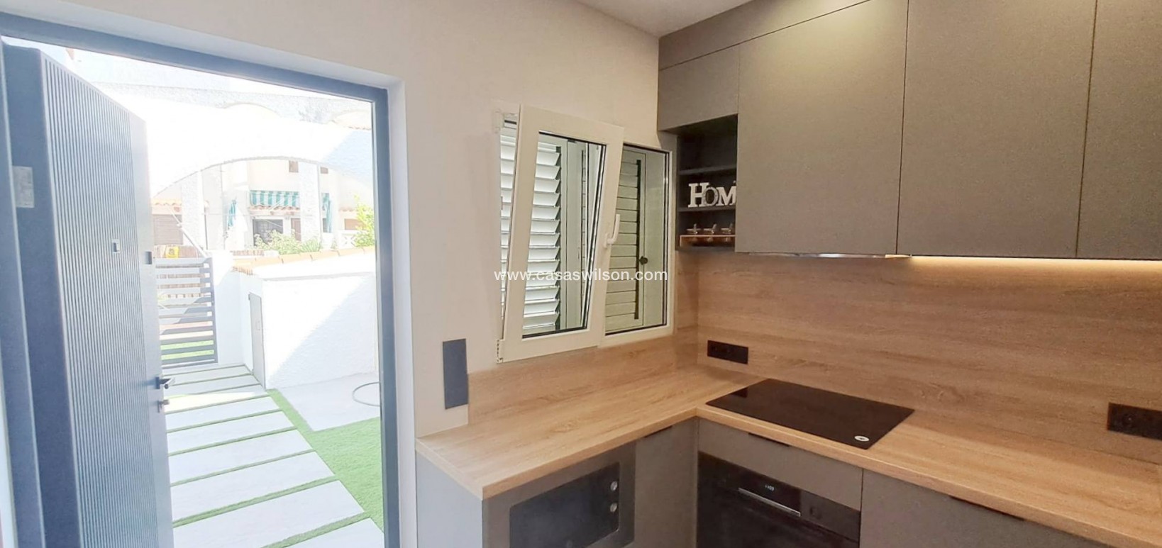 Sale - Townhouse - Torrevieja - Costa Blanca