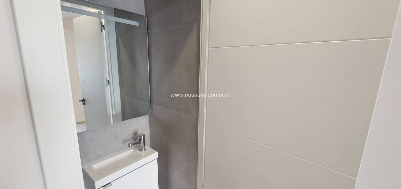 Sale - Townhouse - Torrevieja - Costa Blanca