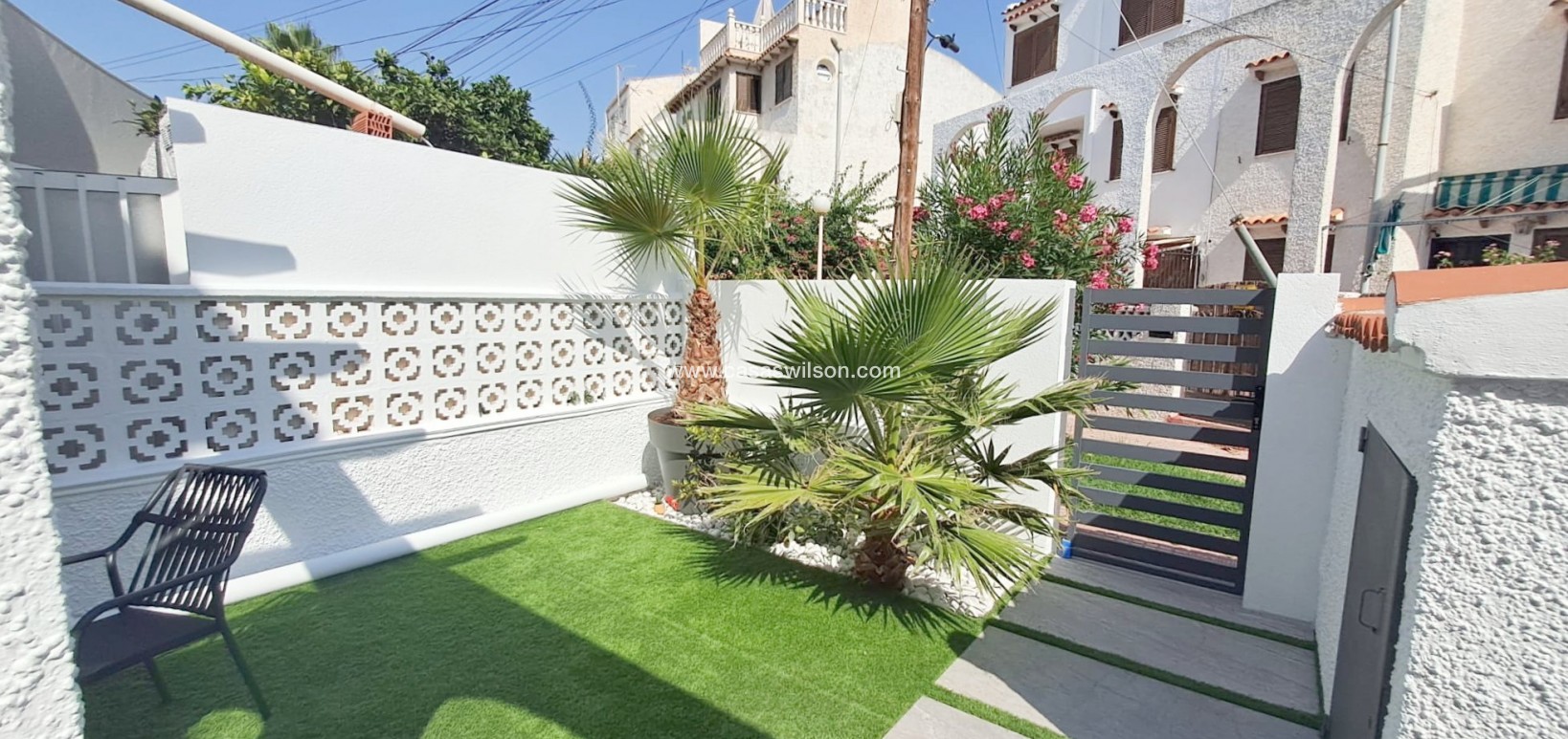 Sale - Townhouse - Torrevieja - Costa Blanca