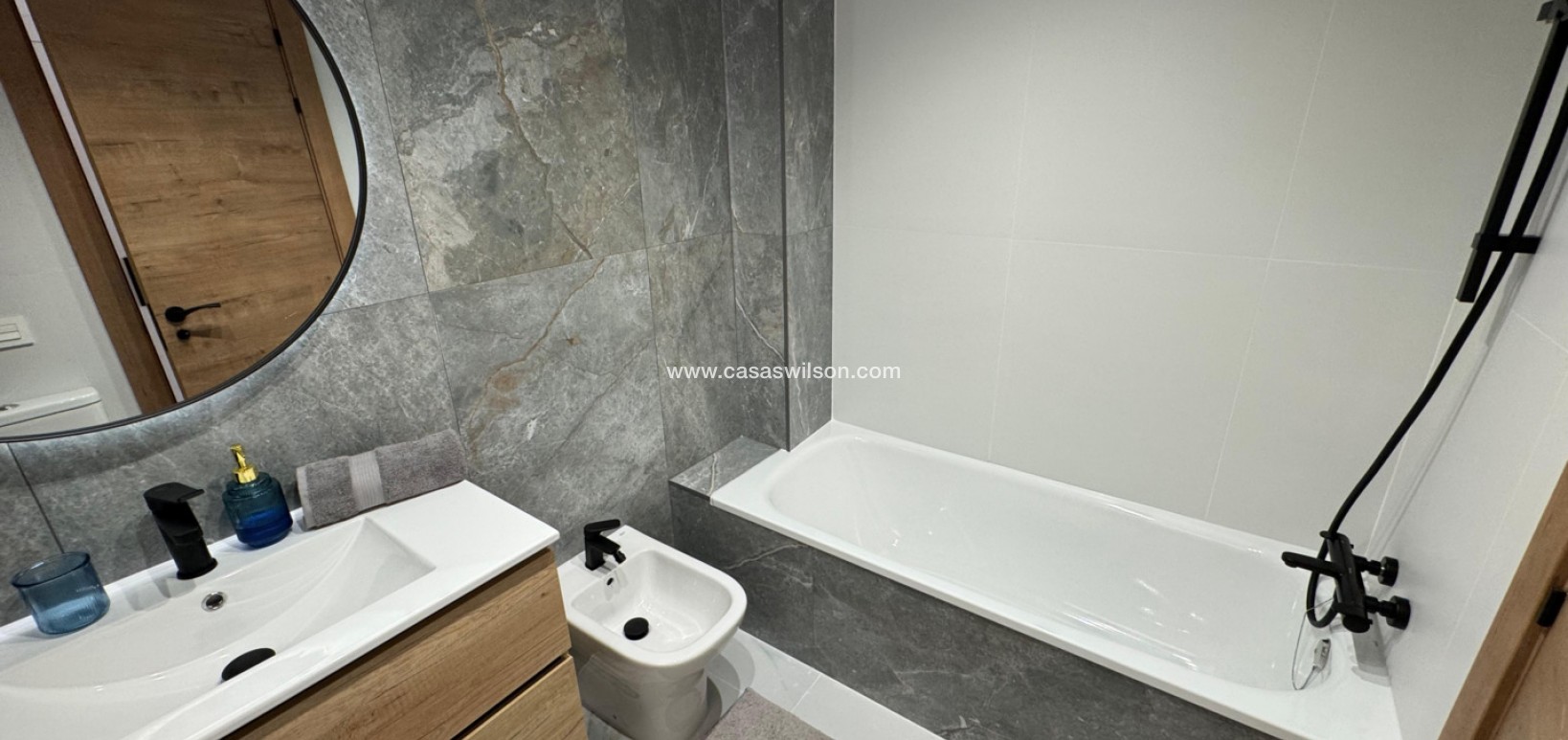 Sale - Apartment - Torrevieja - Costa Blanca