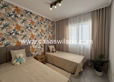 Sale - Apartment - Torrevieja - Costa Blanca