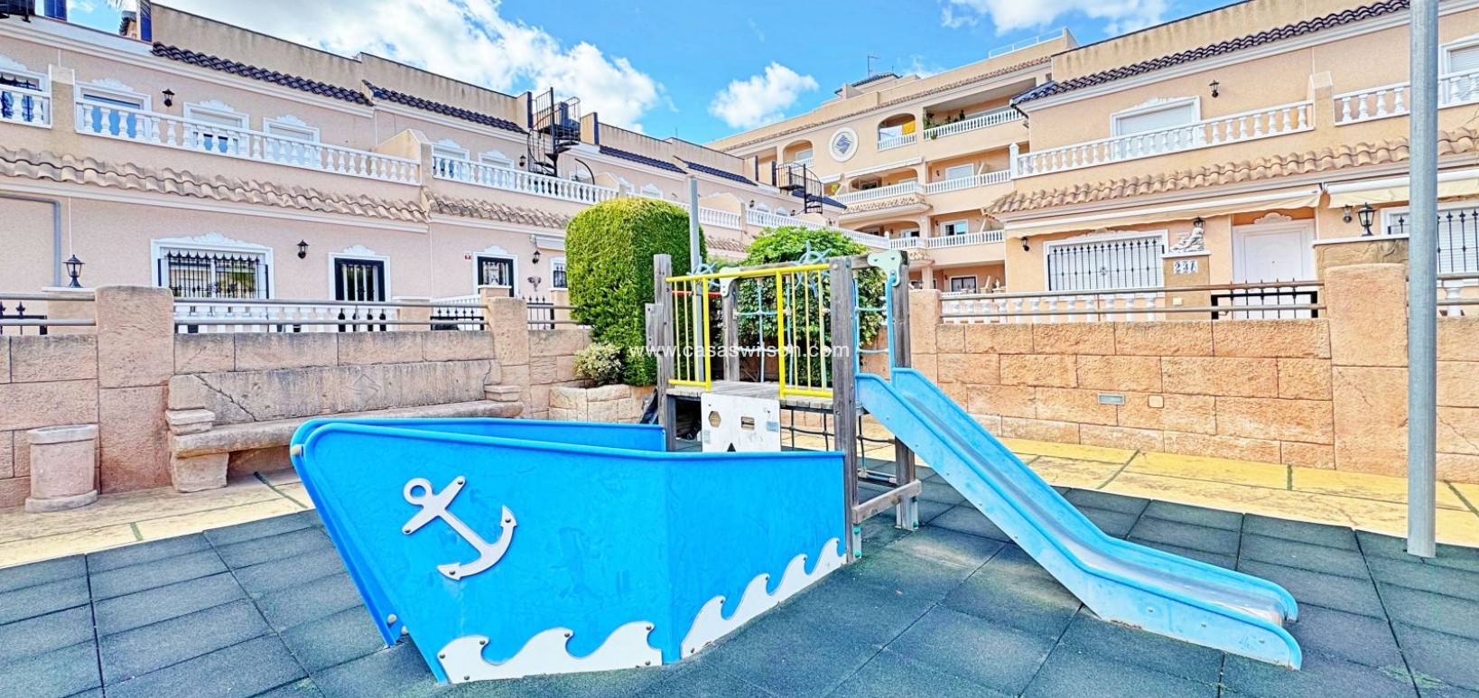 Sale - Townhouse - Orihuela Costa - Costa Blanca