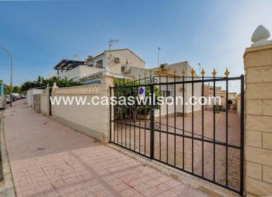 Sale - Villa - Orihuela Costa - La Florida