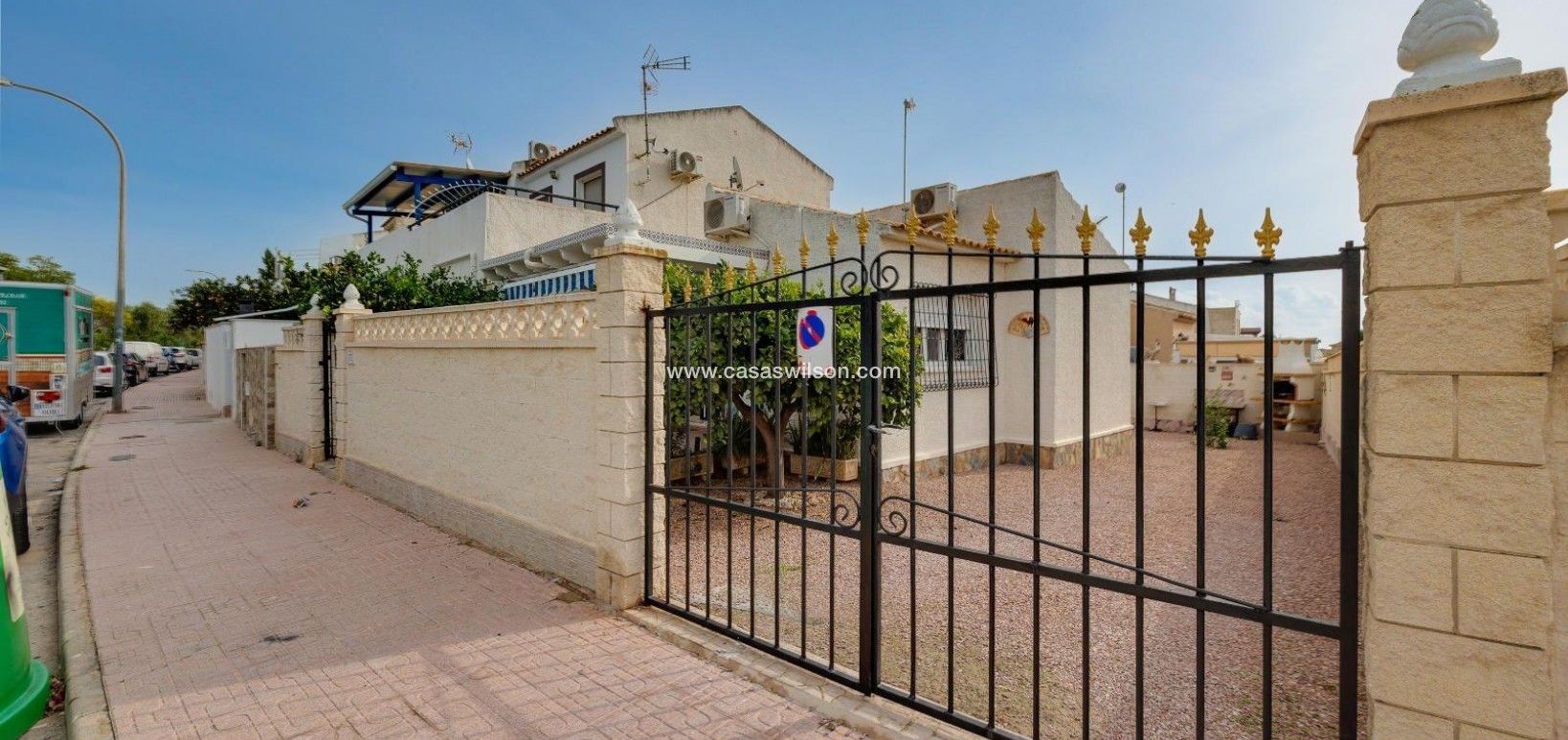 Sale - Villa - Orihuela Costa - La Florida