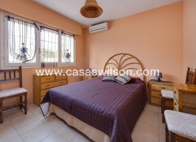 Sale - Villa - Orihuela Costa - La Florida