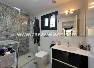 Sale - Bungalow - Pilar de la Horadada - Torre de la Horadada