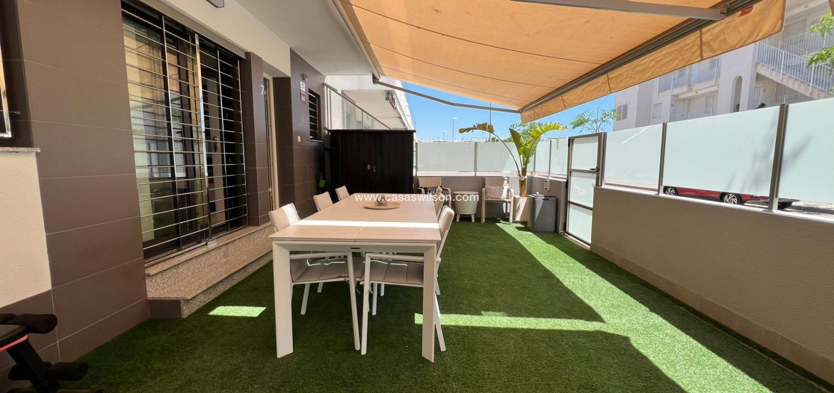 Sale - Bungalow - Pilar de la Horadada - Torre de la Horadada