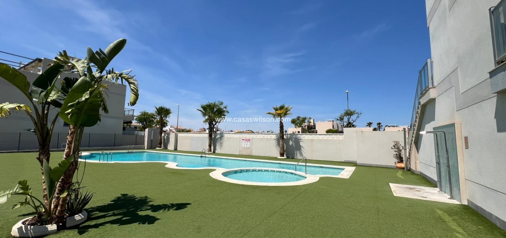 Sale - Bungalow - Pilar de la Horadada - Torre de la Horadada