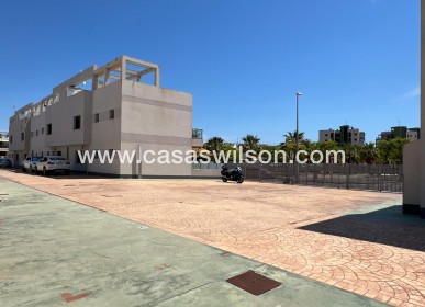 Sale - Bungalow - Pilar de la Horadada - Torre de la Horadada