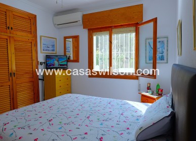 Sale - Villa - Torrevieja - Costa Blanca