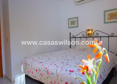 Sale - Villa - Torrevieja - Costa Blanca