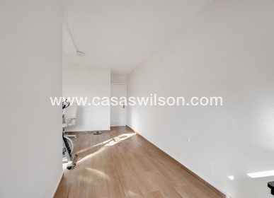 Sale - Appartement - Torrevieja - Centro