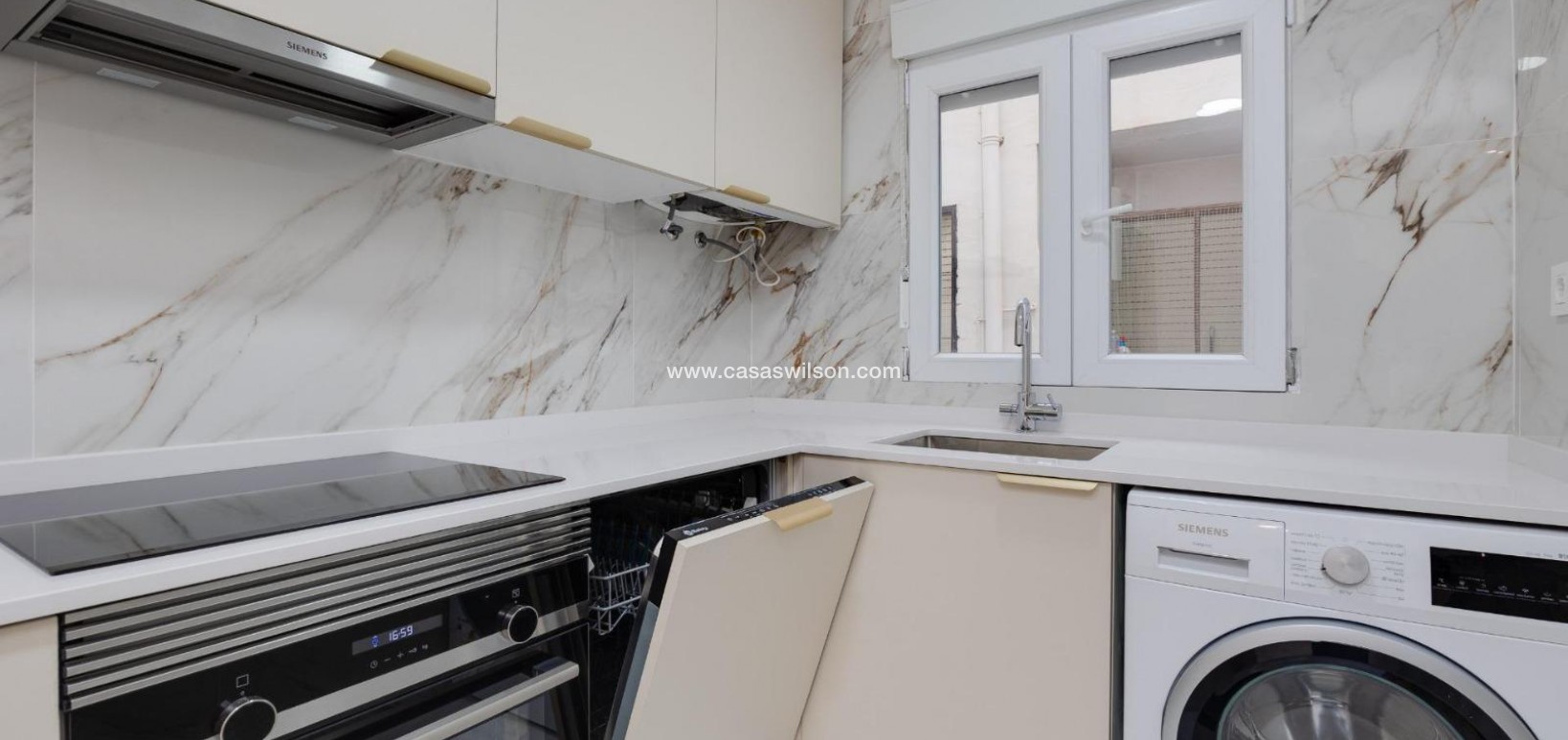 Sale - Apartment - Torrevieja - Costa Blanca