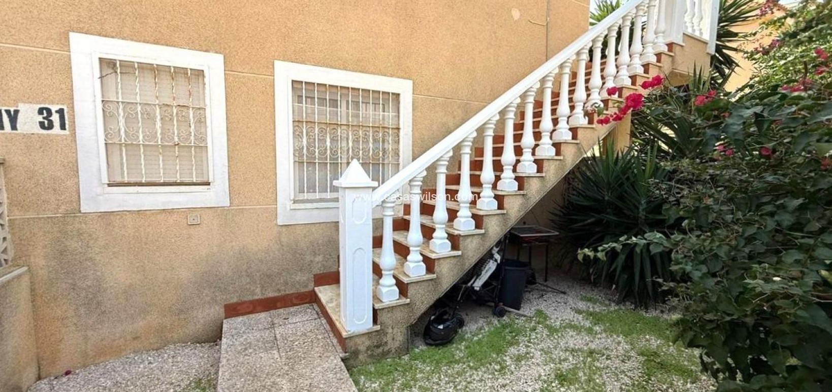 Sale - Bungalow - Torrevieja - Los Frutales