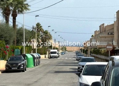 Sale - Bungalow - Torrevieja - Los Frutales