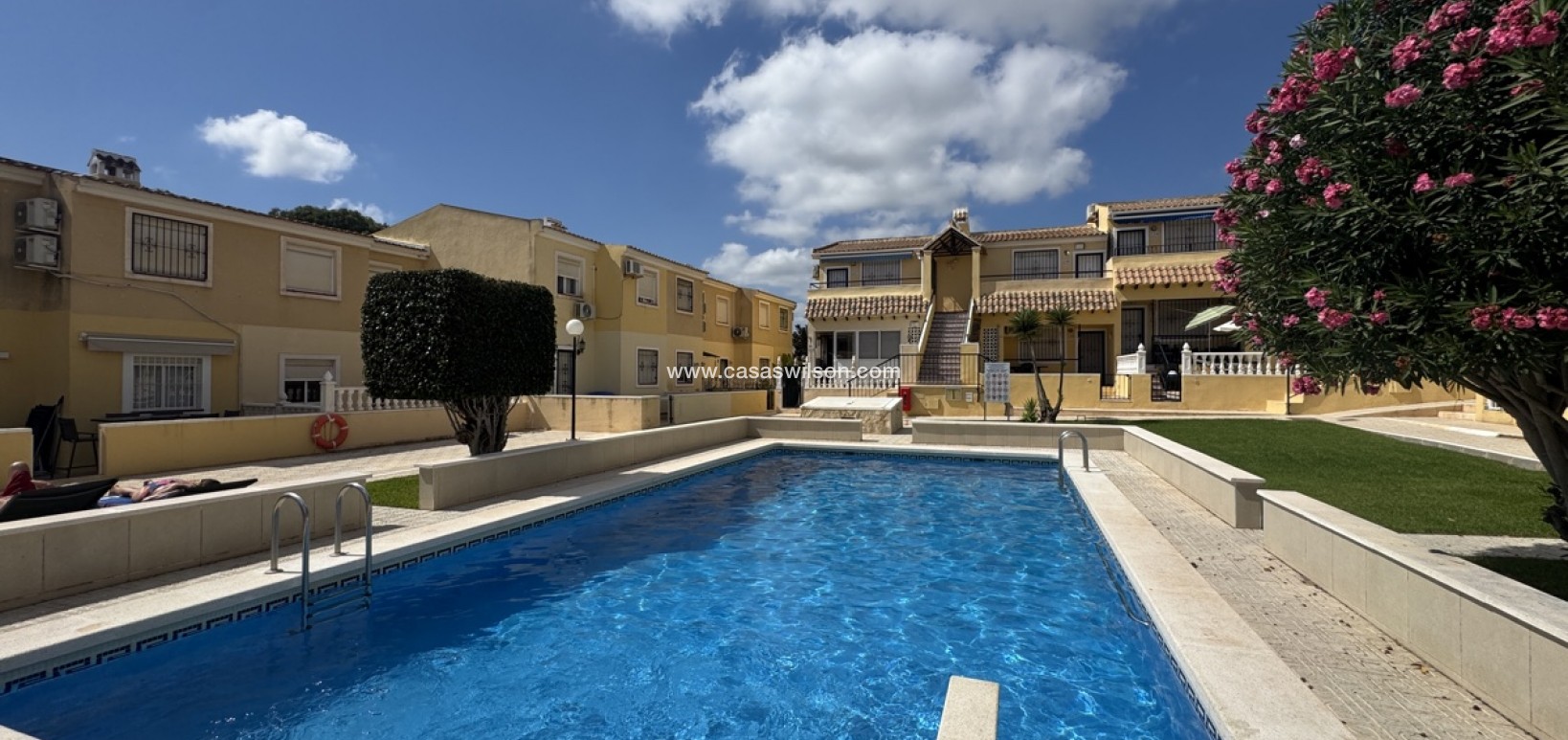 Sale - Apartment - Villamartin - Villamartín