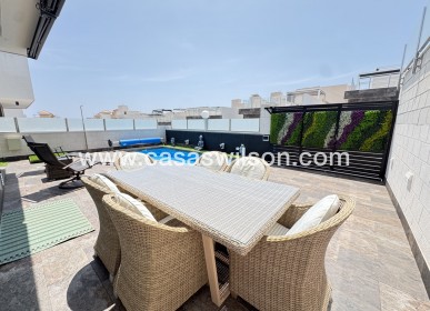 Sale - Villa - Villamartin - Villamartín