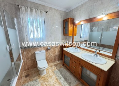 Venta - Adosado - San Miguel de Salinas