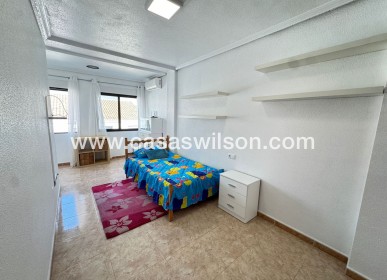 Venta - Adosado - San Miguel de Salinas