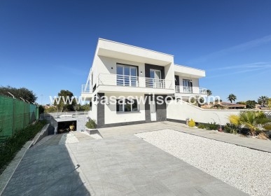 Sale - Villa - Los Balcones