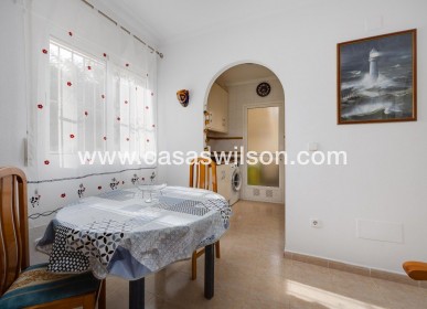 Sale - Bungalow - Torrevieja - Aguas nuevas 2