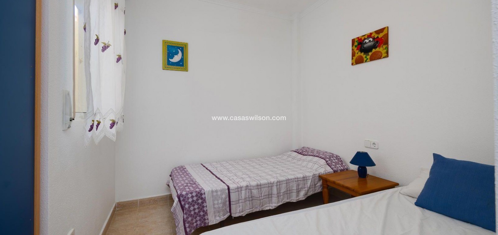 Sale - Bungalow - Torrevieja - Aguas nuevas 2