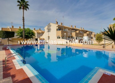 Sale - Bungalow - Torrevieja - Aguas nuevas 2