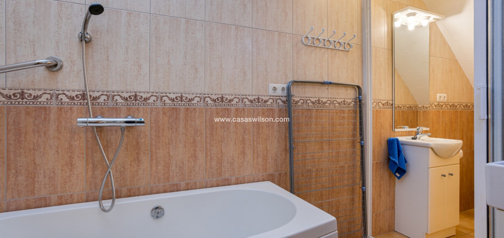 Sale - Townhouse - Torrevieja - La Siesta