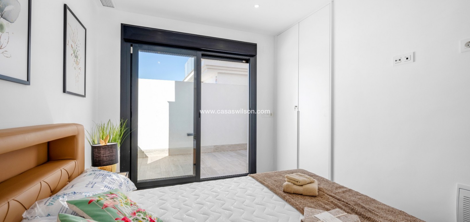 Sale - Villa - Los Alcazares - Serena Golf