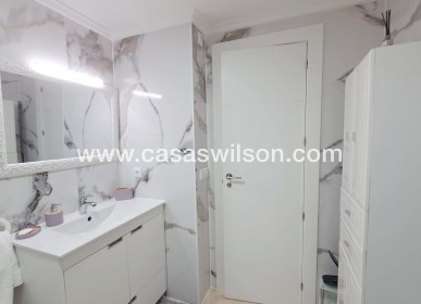 Sale - Apartment - Torrevieja - Costa Blanca