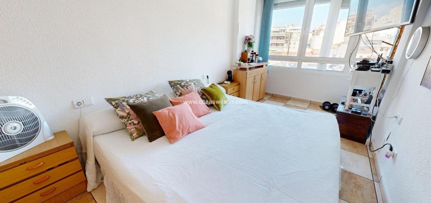 Sale - Apartment - Torrevieja - Puerto Deportivo