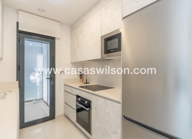 Sale - Apartment - Torrevieja - Estacion De Autobuses