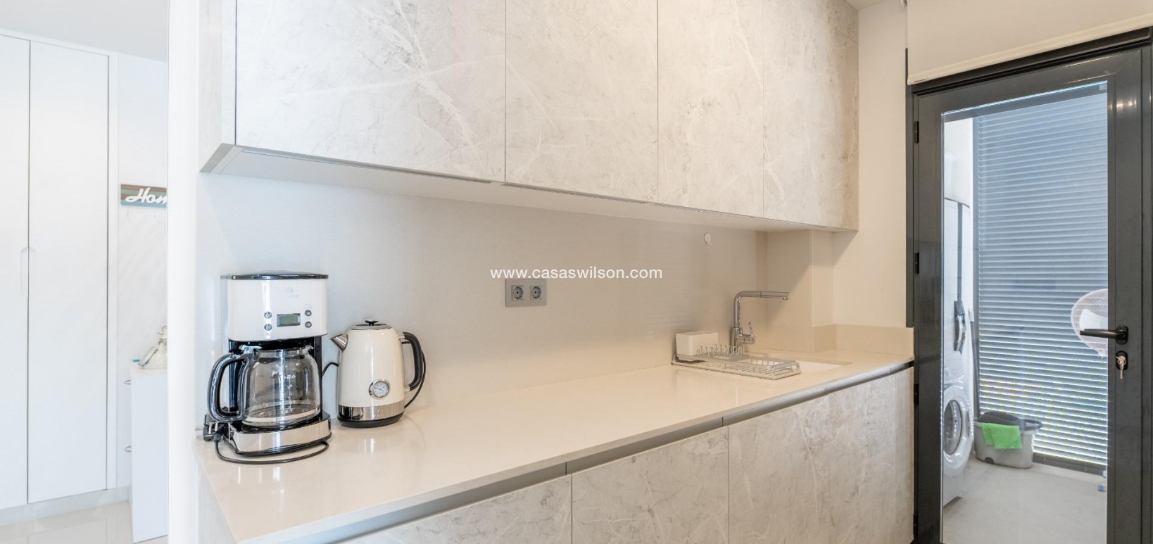 Sale - Apartment - Torrevieja - Estacion De Autobuses