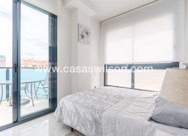 Sale - Apartment - Torrevieja - Estacion De Autobuses