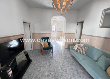 Sale - House - Benejúzar