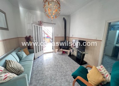 Sale - House - Benejúzar