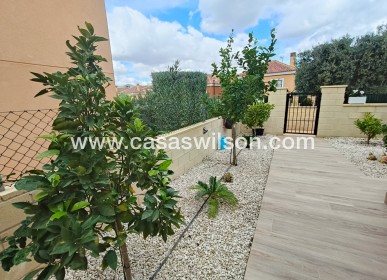 Venta - Chalet - La Romana - Inland