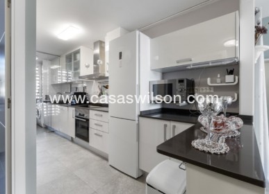 Sale - Apartment - Torrevieja - Costa Blanca