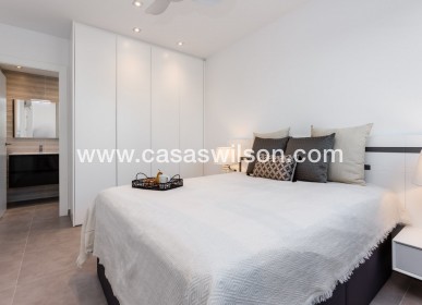 Nueva construcción  - Chalet - Pilar de la Horadada - pueblo