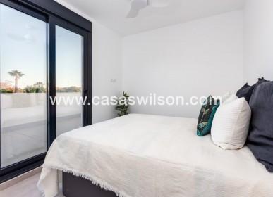 Nueva construcción  - Chalet - Pilar de la Horadada - pueblo