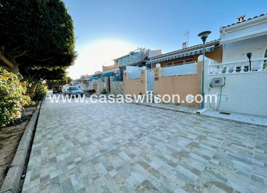 Sale - Townhouse - Torrevieja - Costa Blanca