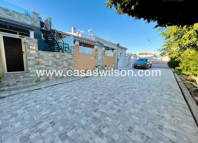 Sale - Townhouse - Torrevieja - Costa Blanca