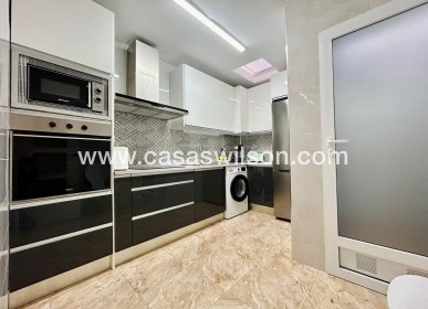 Sale - Townhouse - Torrevieja - Costa Blanca