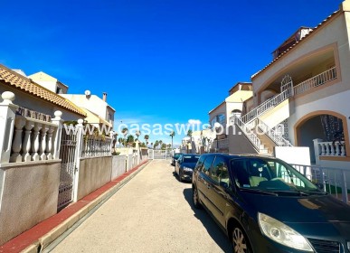 Sale - Bungalow - Torrevieja - Torretas