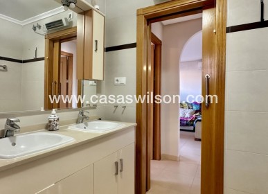 Sale - Apartment - Mil Palmeras